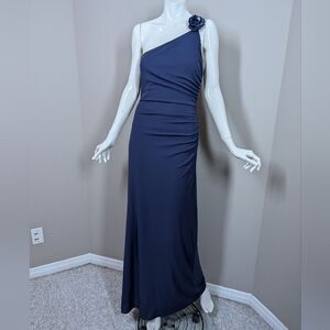 Laundry by Shelli Segal Navy Formal Gown Size 4 NWT One Shoulder Beaded Sequin